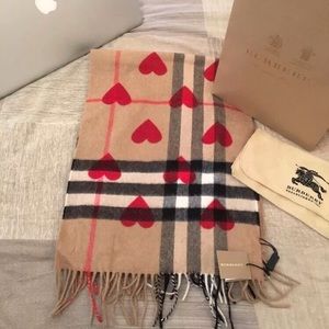 Burberry cashmere scarf 100% authentic